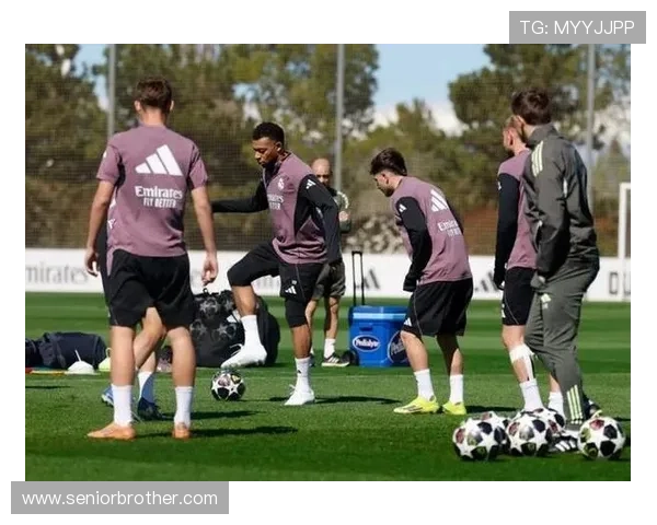 皇马训练情况:卜拉欣进行恢复性训练,姆巴佩进行专项训练 皇马训练情况:卜拉欣进行恢复性训练,姆巴佩进行专项训练