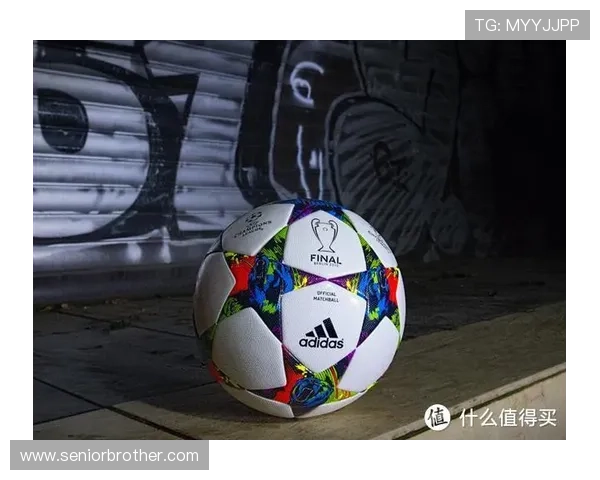 欧冠将启用耐克足球告别阿迪时代