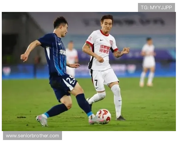 三镇成都五外援首发对决